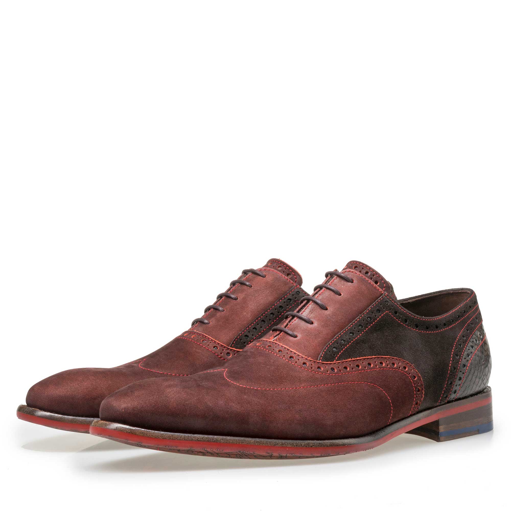 19102/00 - Floris van Bommel donkerrode nubuckleren brogue veterschoen 19102/00 - Floris van Bommel donkerrode nubuckleren brogue veterschoen