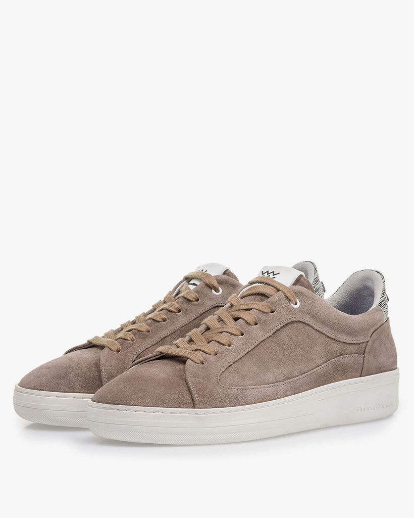 Su&egrave;de sneaker taupe