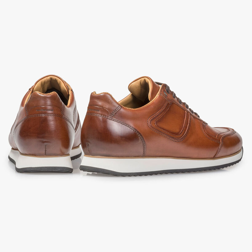Dark cognac-coloured calf leather lace shoe