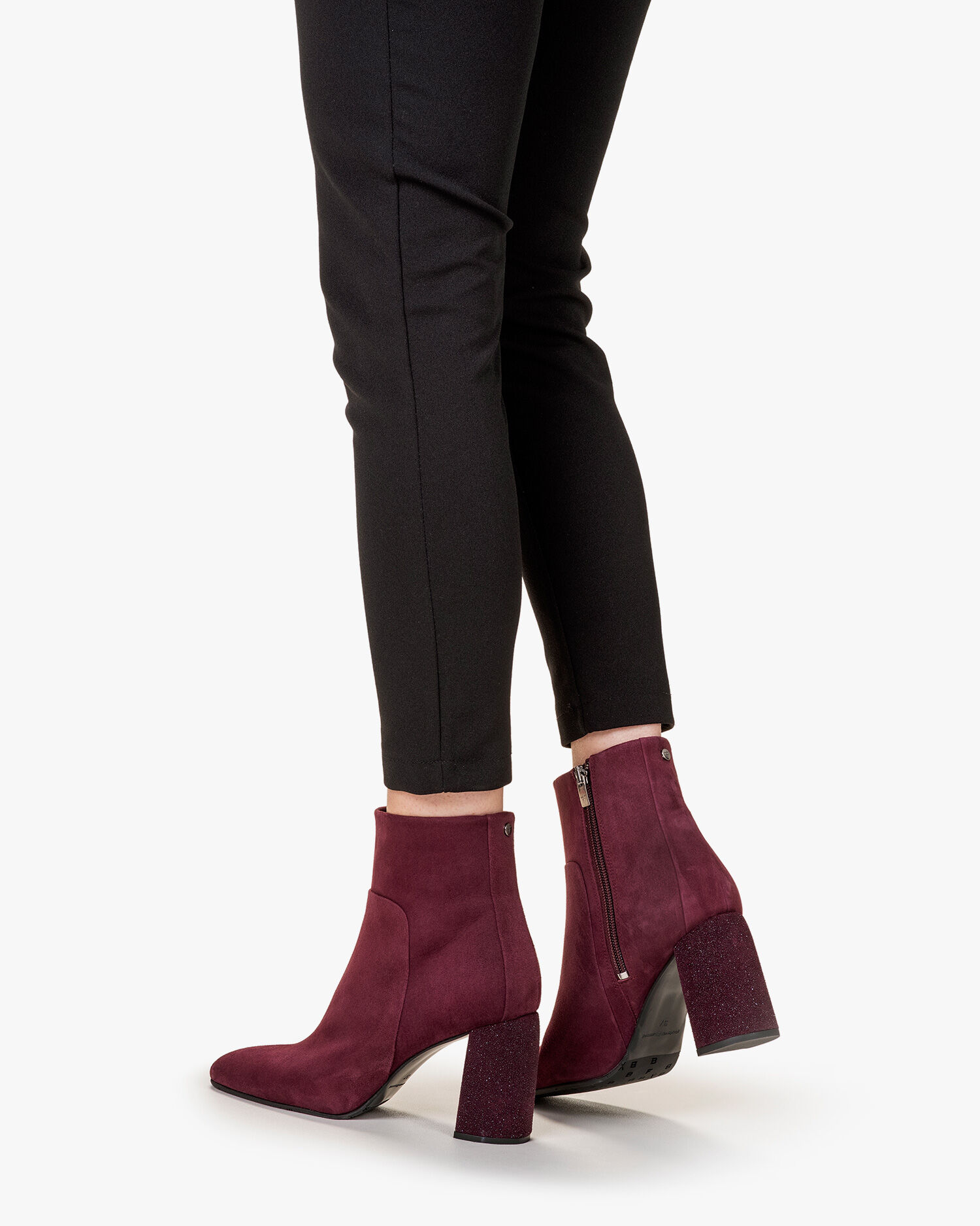 Enkellaars suede bordeaux 85667 07 Floris van Bommel Women