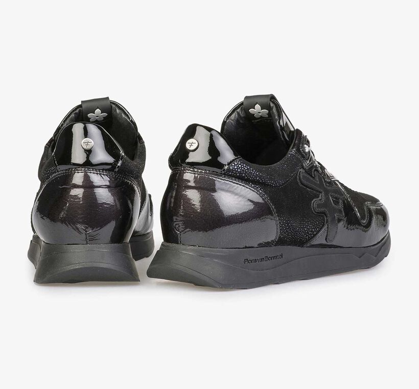 Black patent leather sneaker with F-logo