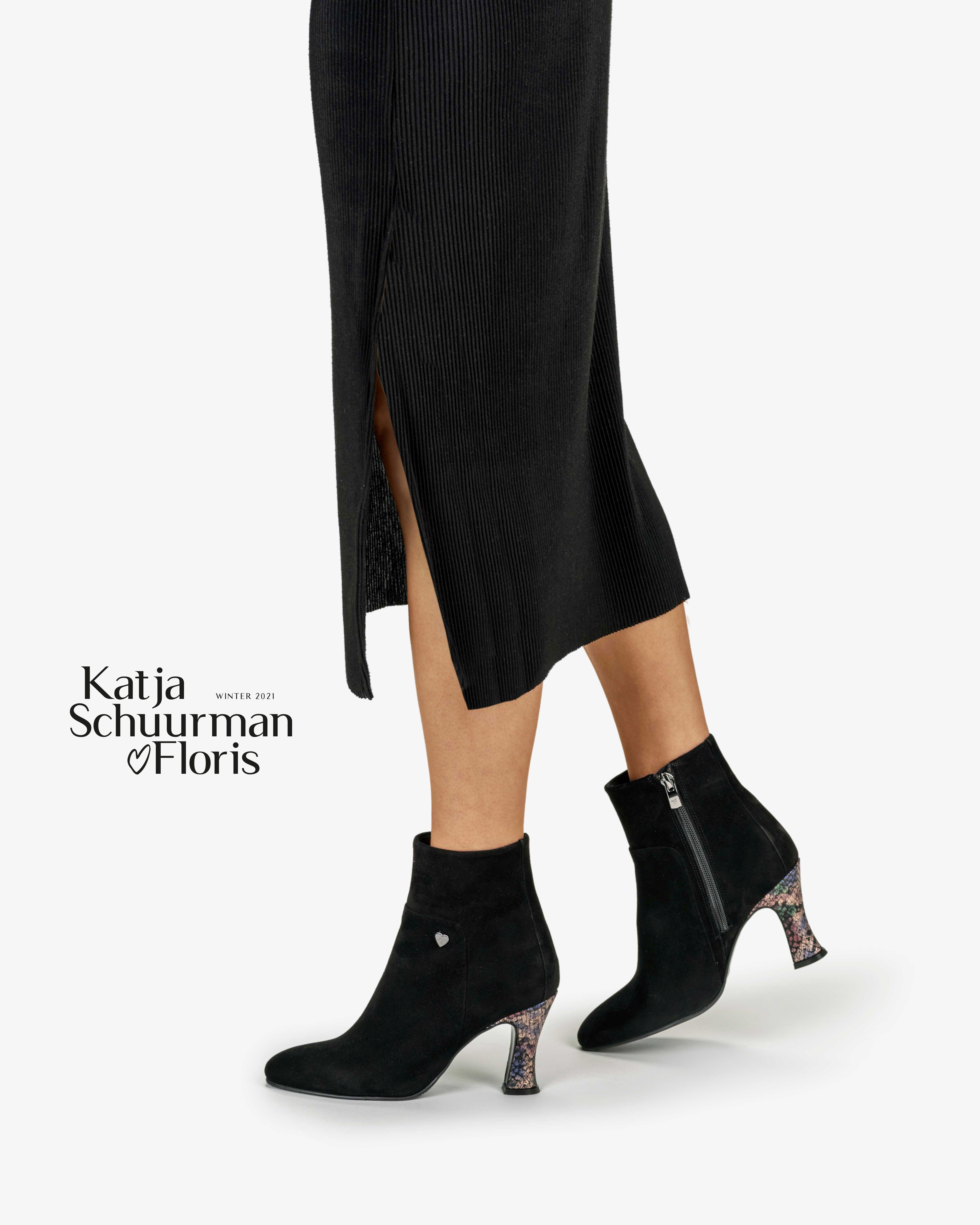 Enkellaars suède zwart SFW-50043-10-01 | Floris van Bommel Women®