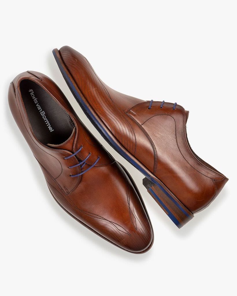 Lace shoe calf leather cognac