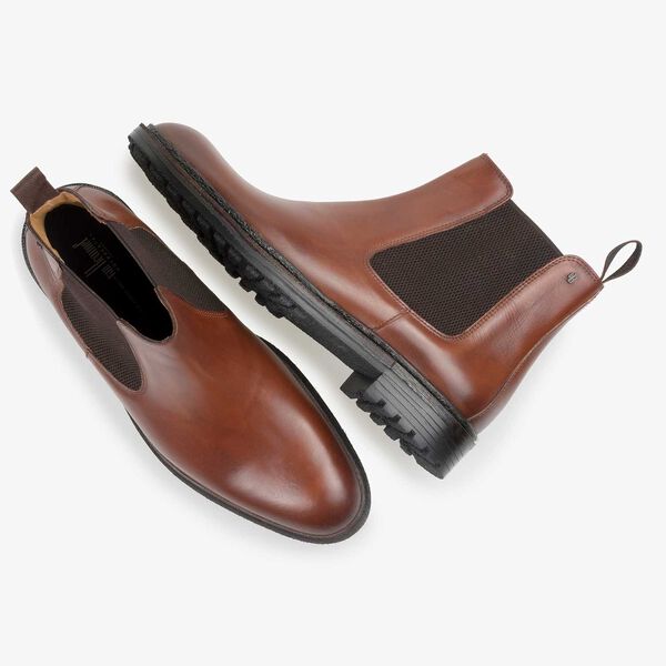 Cognac-coloured calf leather Chelsea boot
