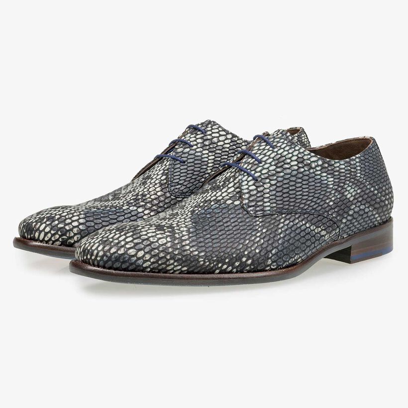 Grey calf leather lace shoe with a snake print