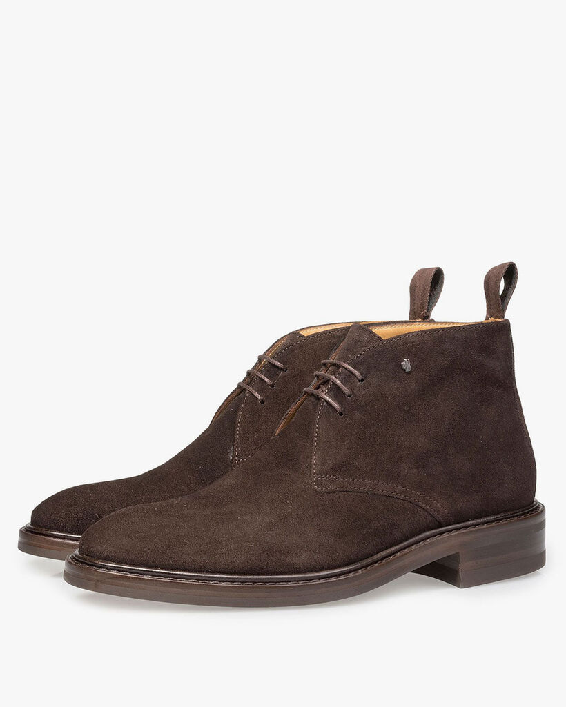 Donkerbruine su&egrave;de veterboot