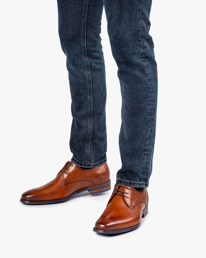Cognac-coloured lace shoe