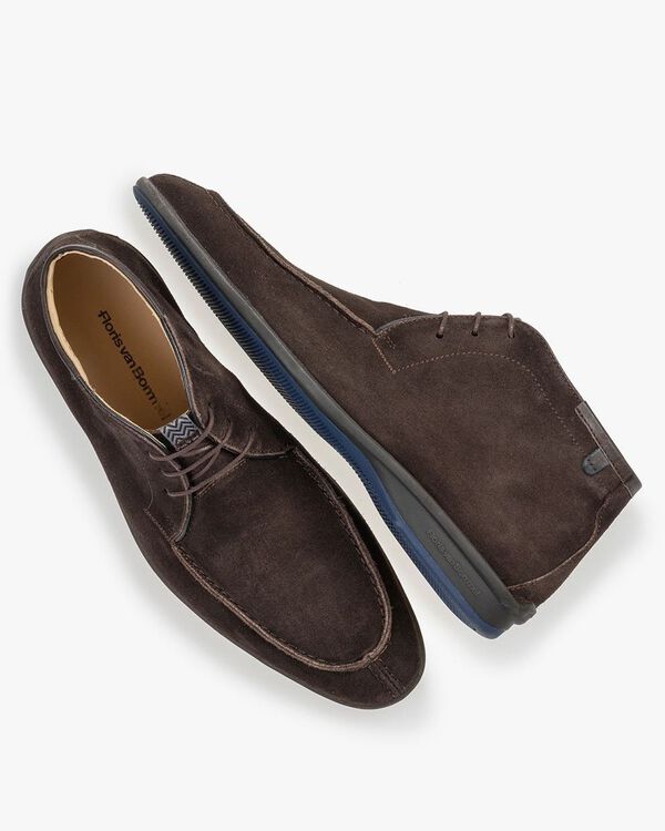 Boot brown suede leather