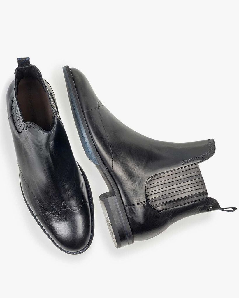 Black calf leather Chelsea boot