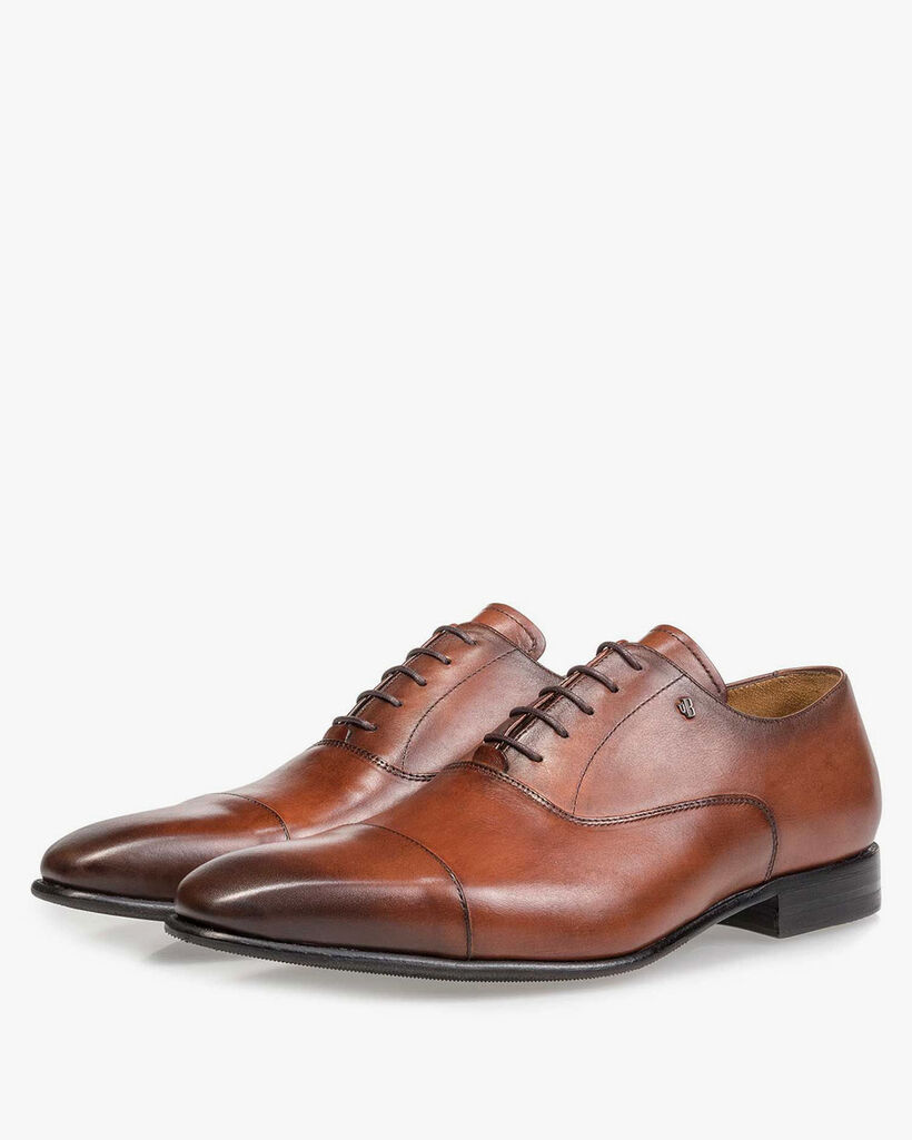 Cognac-coloured lace shoe