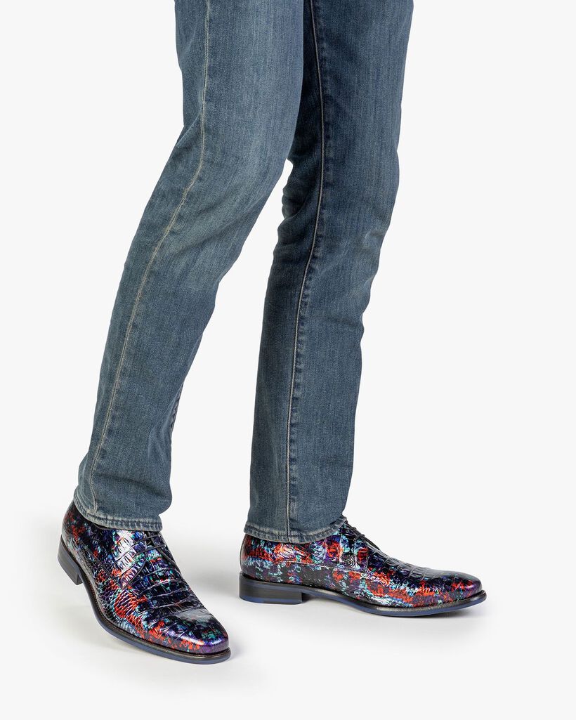 Lace shoe with print blue