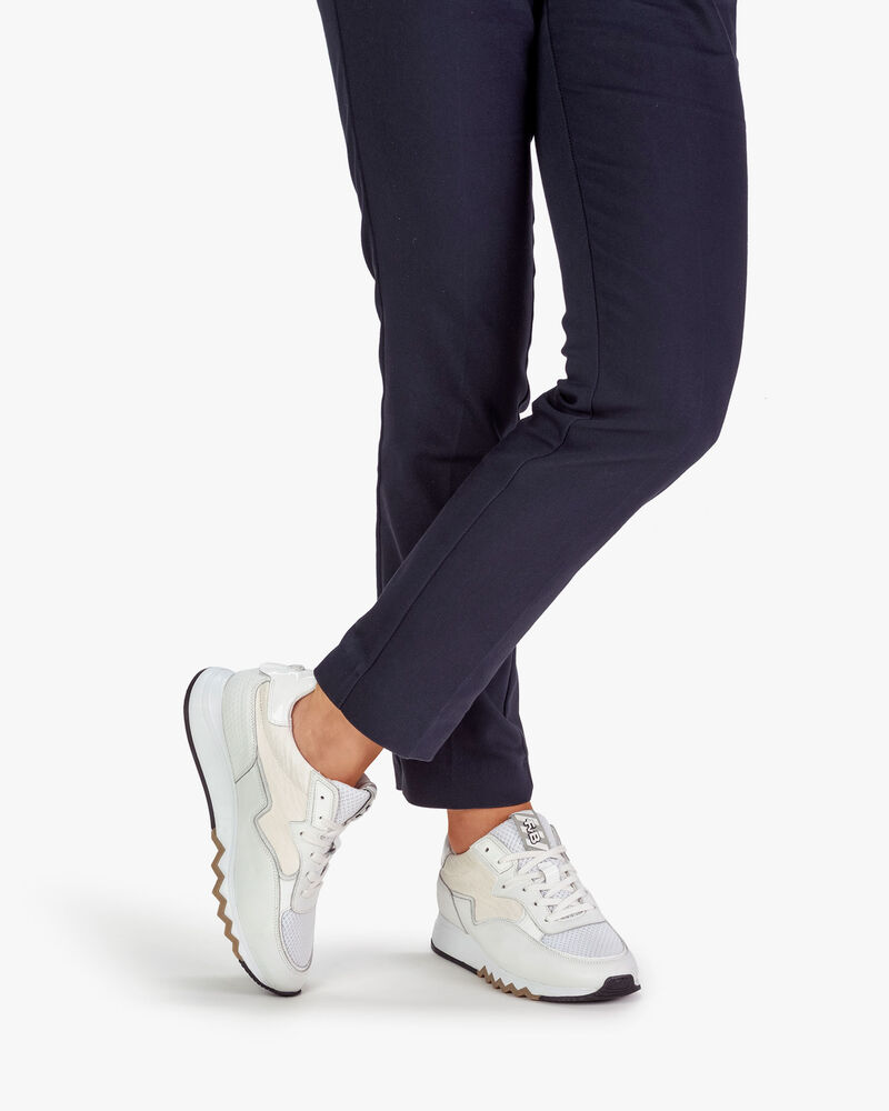 Nineti kalfsleer wit