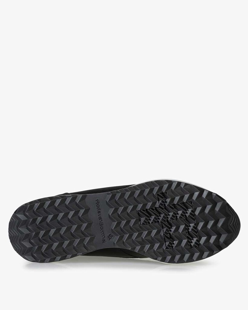 Sneaker reptile print black