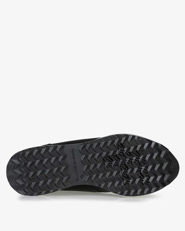 Sneaker reptile print black