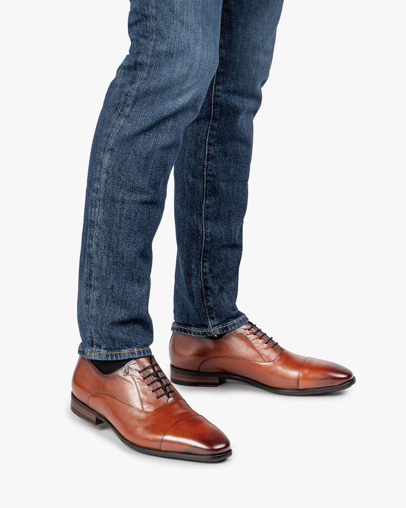 Kalfsleren veterschoen cognac