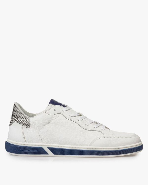 Witte kalfsleren veterschoen