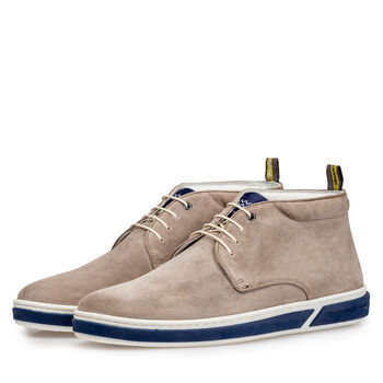 Taupe-coloured suede leather lace boot with print