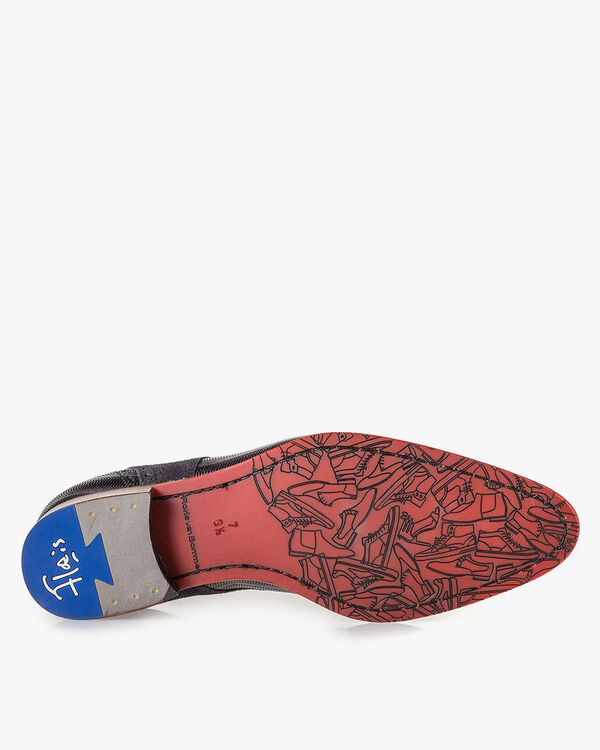 Lace shoe metallic black