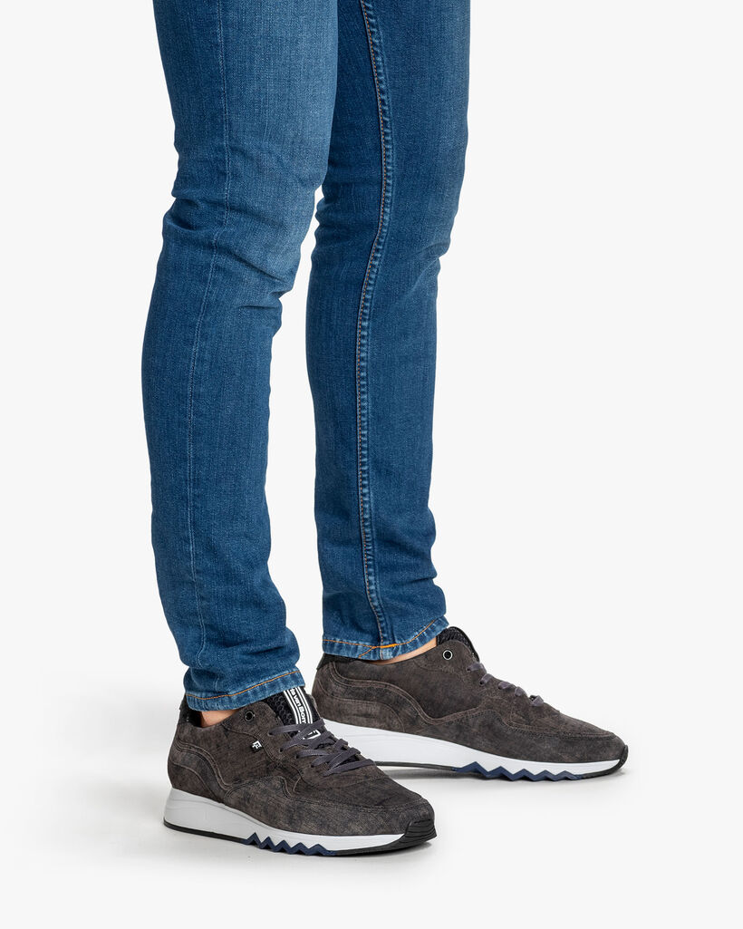 Nineti sneaker su&egrave;de donkergrijs