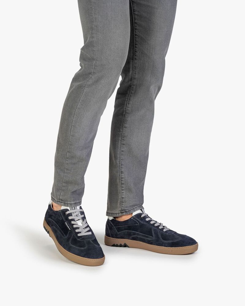 Sneaker su&egrave;de donkerblauw