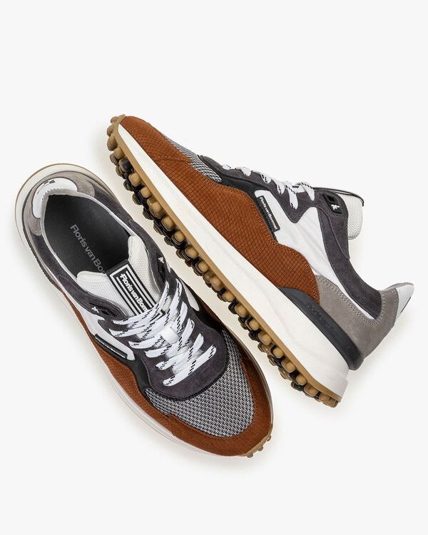 Noppi sneaker su&egrave;de cognac