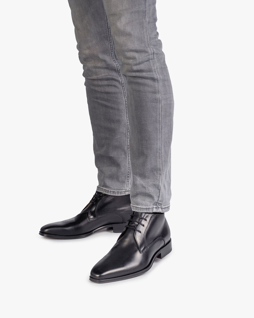 Veterboot kalfsleer zwart