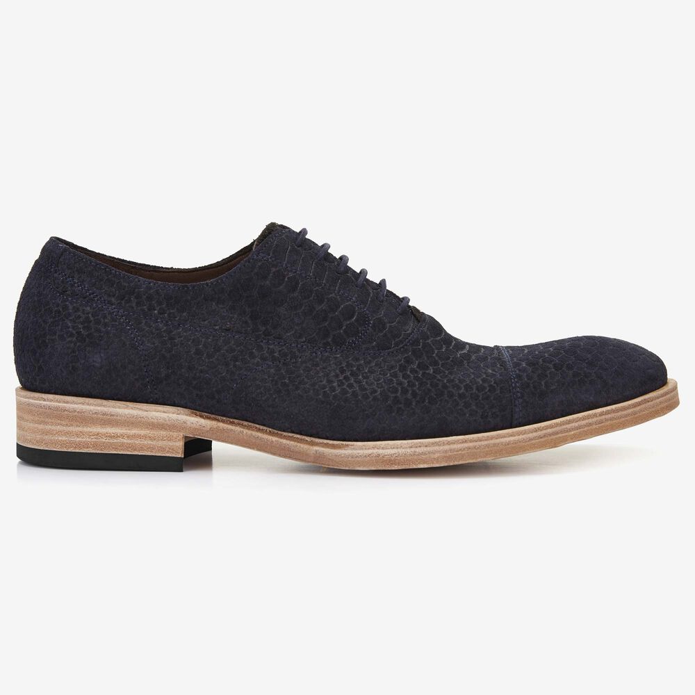 Floris van Bommel heren veterschoen in donkerblauw suède met snakeprint