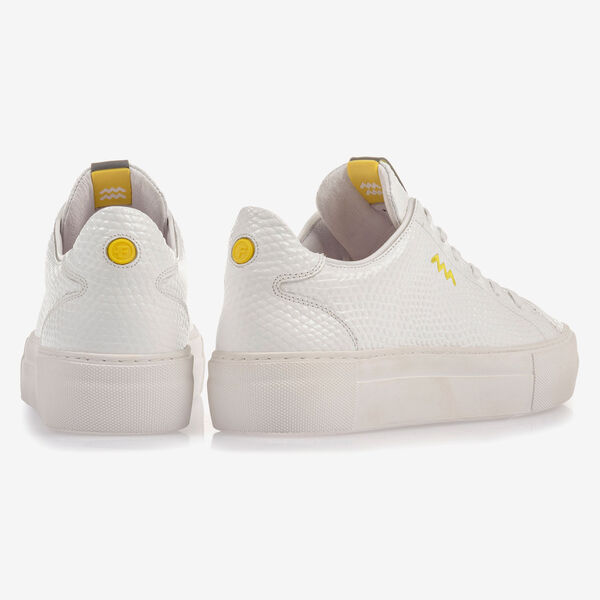 Witte leren sneaker met structuur