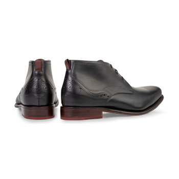 Lace boot calf leather black