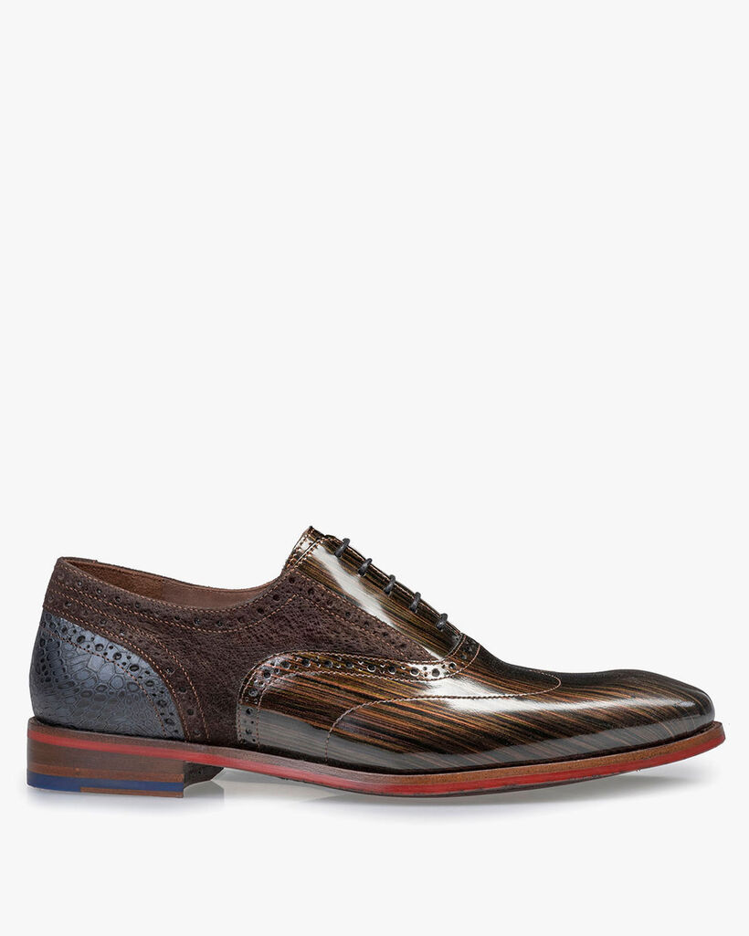 Brogue bronze patent leather