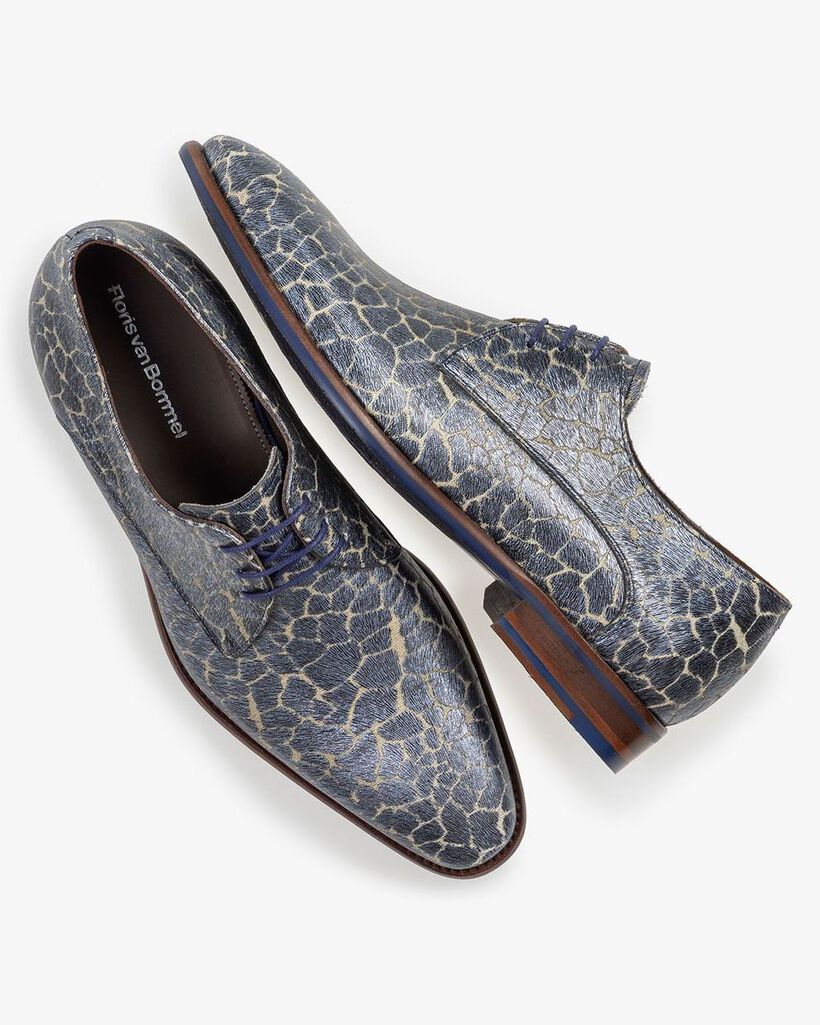 Veterschoen blauw metallic print