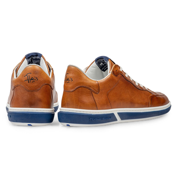 Calf leather lace shoe cognac