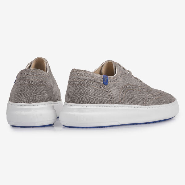 Light grey suede leather lace shoe with print