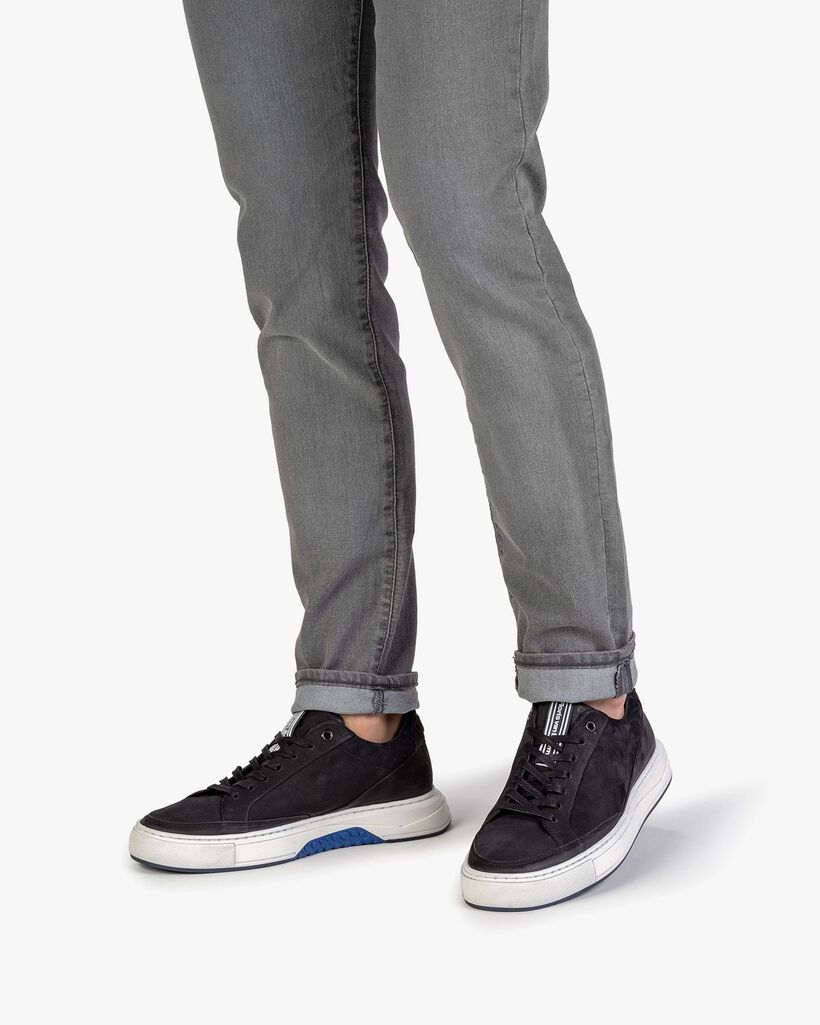 Sneaker nubuckleer zwart