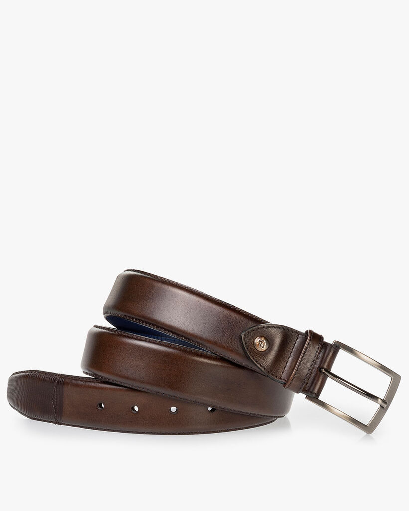 Belt calf leather dark brown