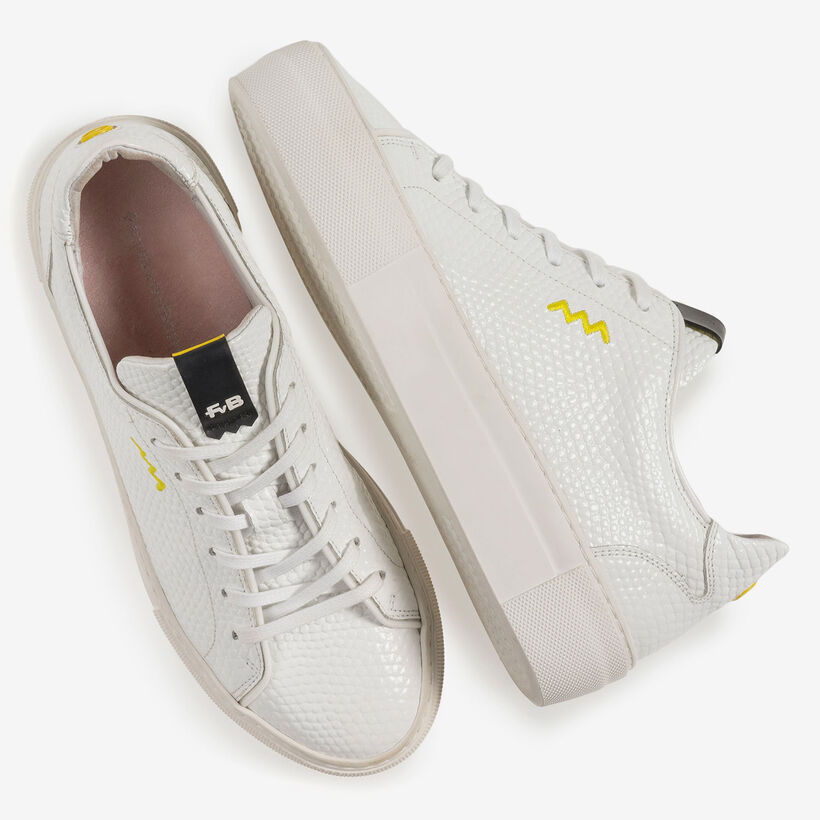 Witte leren sneaker met structuur
