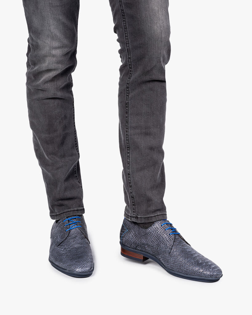 Dark blue nubuck leather lace shoe with snake print