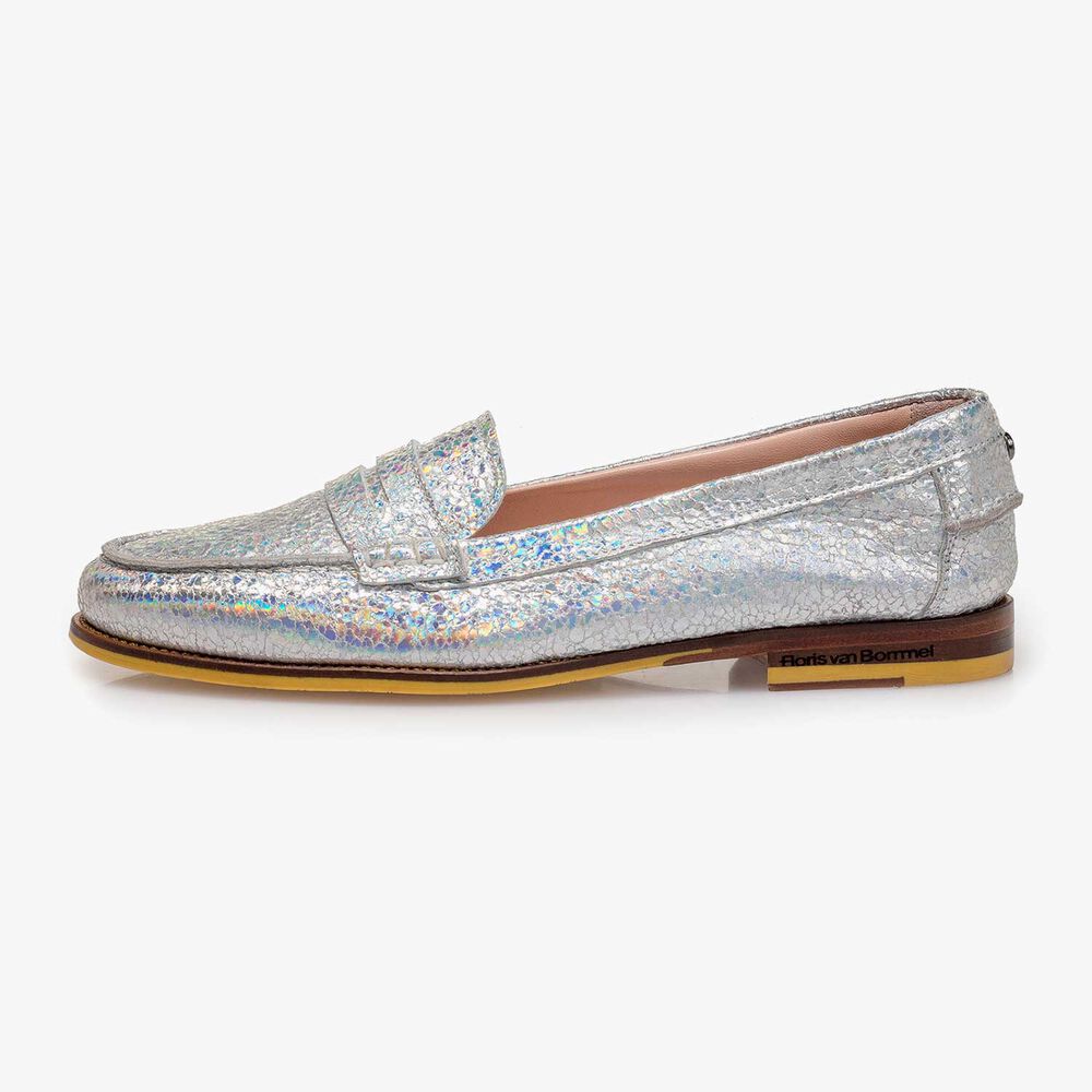 Silver metallic leather loafer with craquelé effect