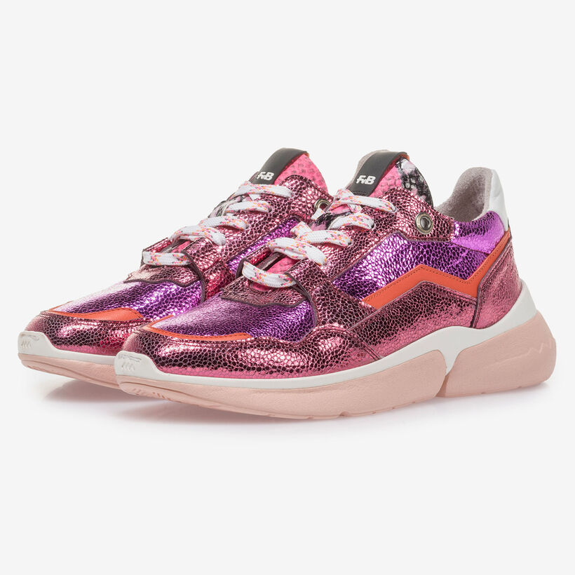 Roze leren sneaker met metallicprint