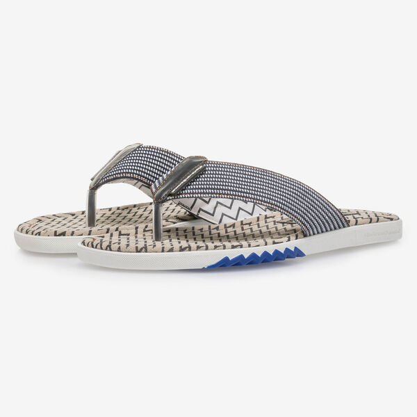 Blauwe su&egrave;de teenslipper met print