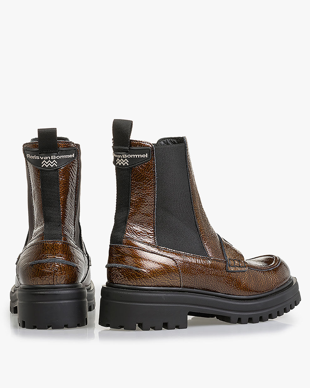 Alpha m 2025 chelsea boots