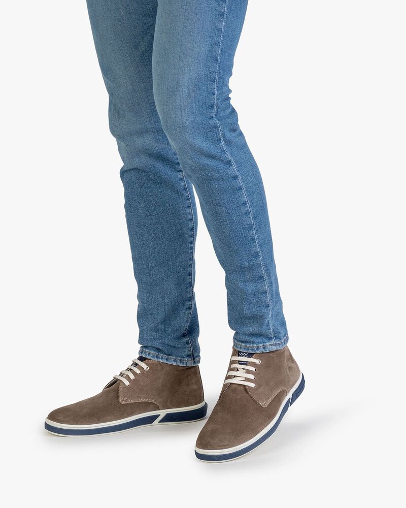 Boot suede leather taupe