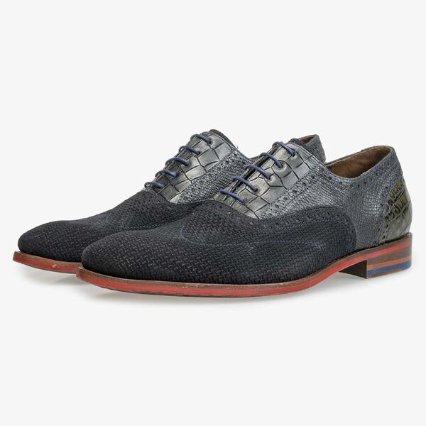 Blue calf’s suede leather lace shoe with pattern
