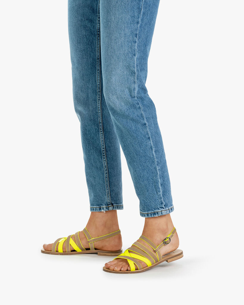 Sandaal su&egrave;de beige