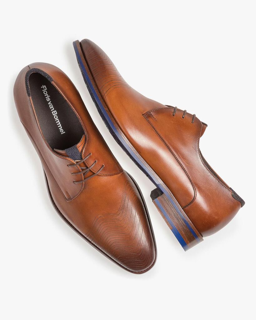 Dark cognac-coloured calf leather lace shoe