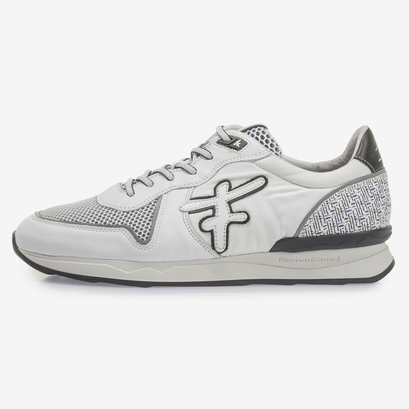 Witte su&egrave;de sneaker