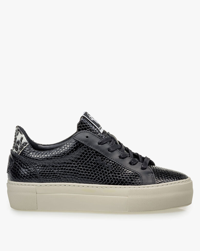 Sneaker calf leather black