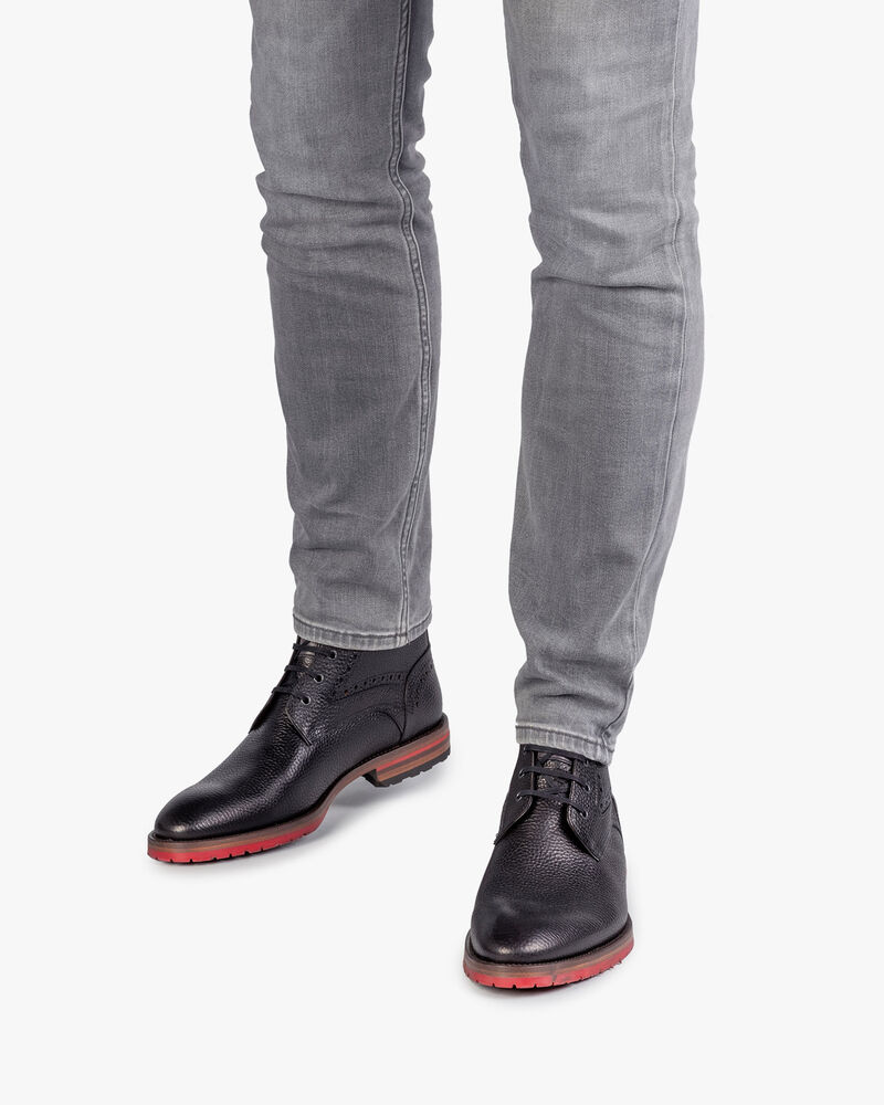 Veterboot zwart structuurleer