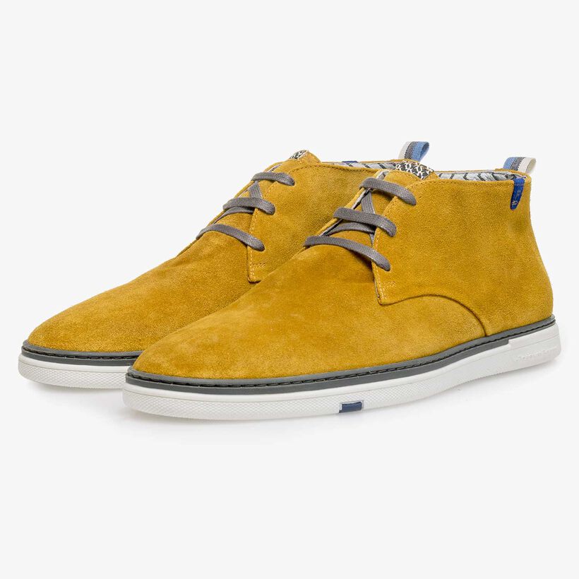 Mustard-coloured washed suede leather lace boot