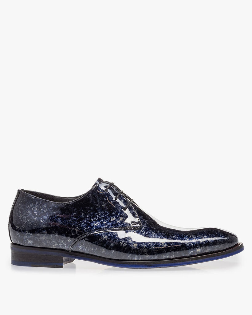 Lace shoe blue patent leather